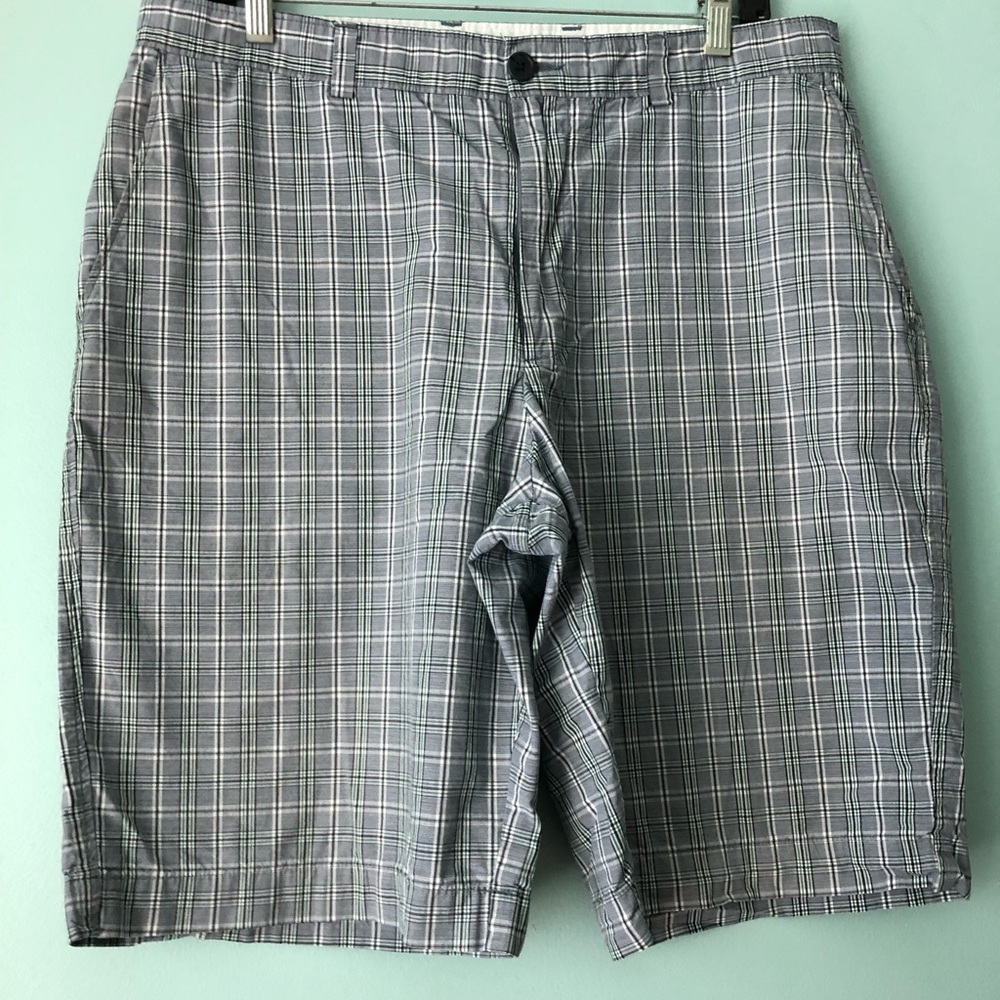 EUC Men's Plaid Shorts